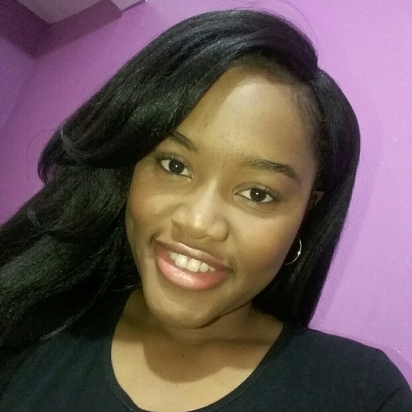 Meet your Posher, Shauna - Picture 2 of 2